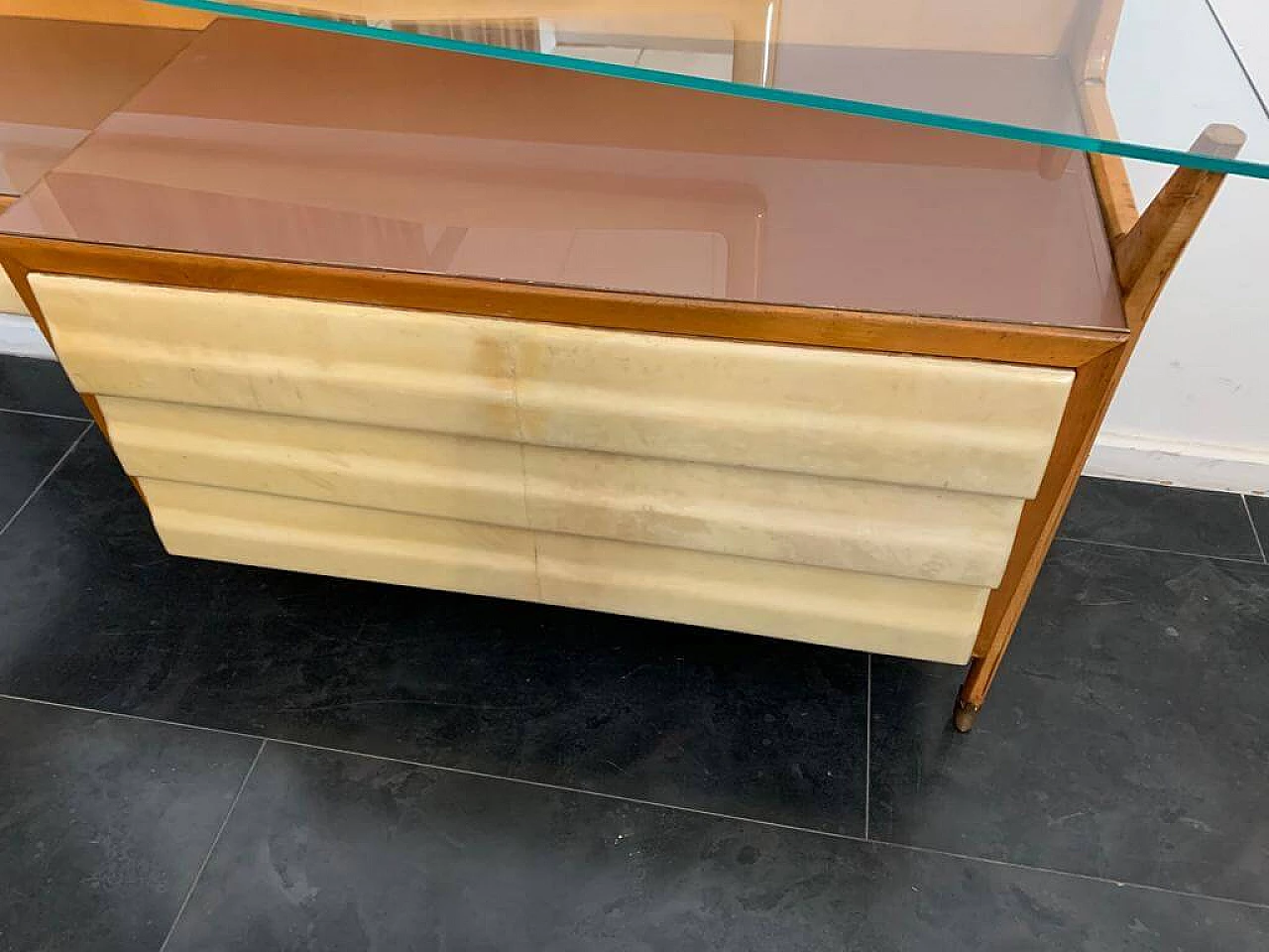 Maple, parchment and glass chest of drawers and mirror attributed to Silvio Cavatorta, 1950s 9