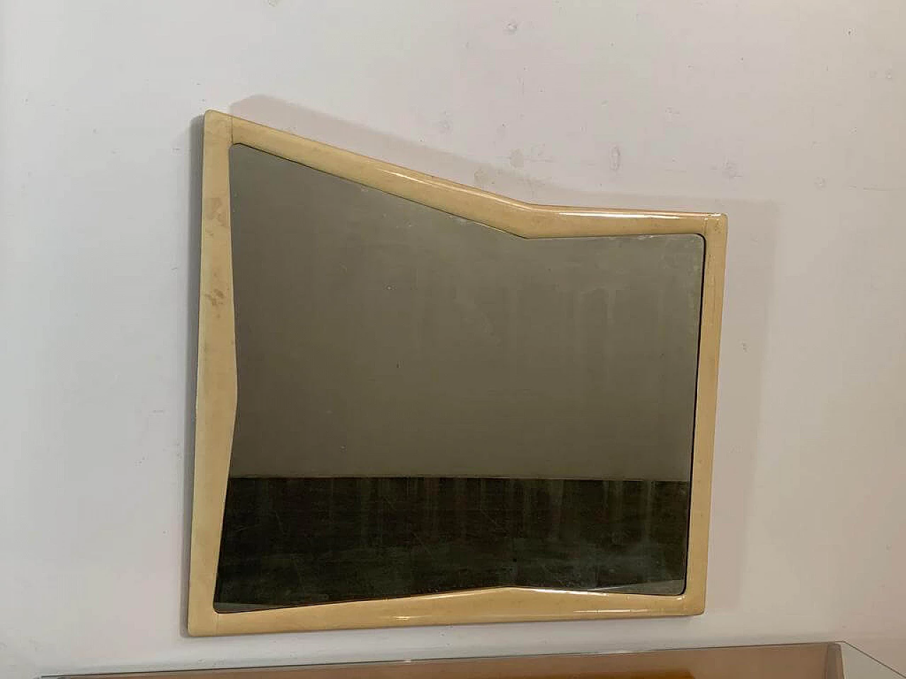 Maple, parchment and glass chest of drawers and mirror attributed to Silvio Cavatorta, 1950s 12