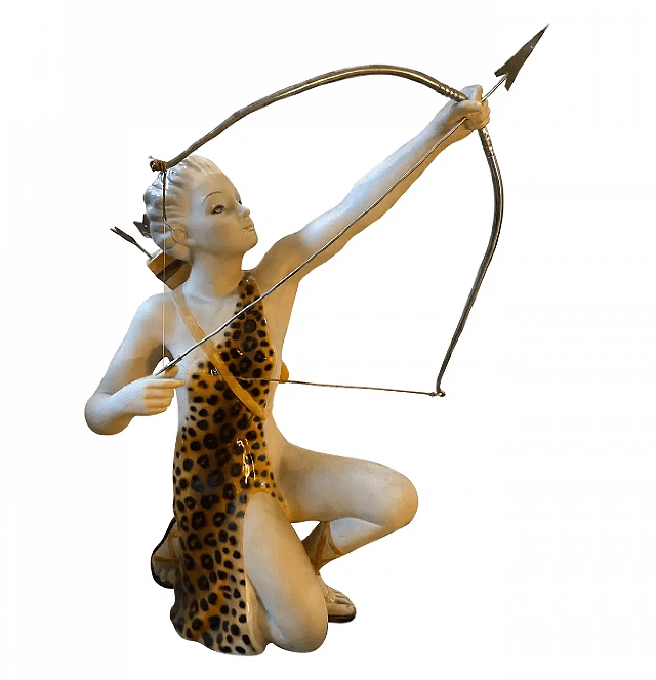 Scultura in porcellana raffigurante Diana la cacciatrice di Ronzan, anni '40 1