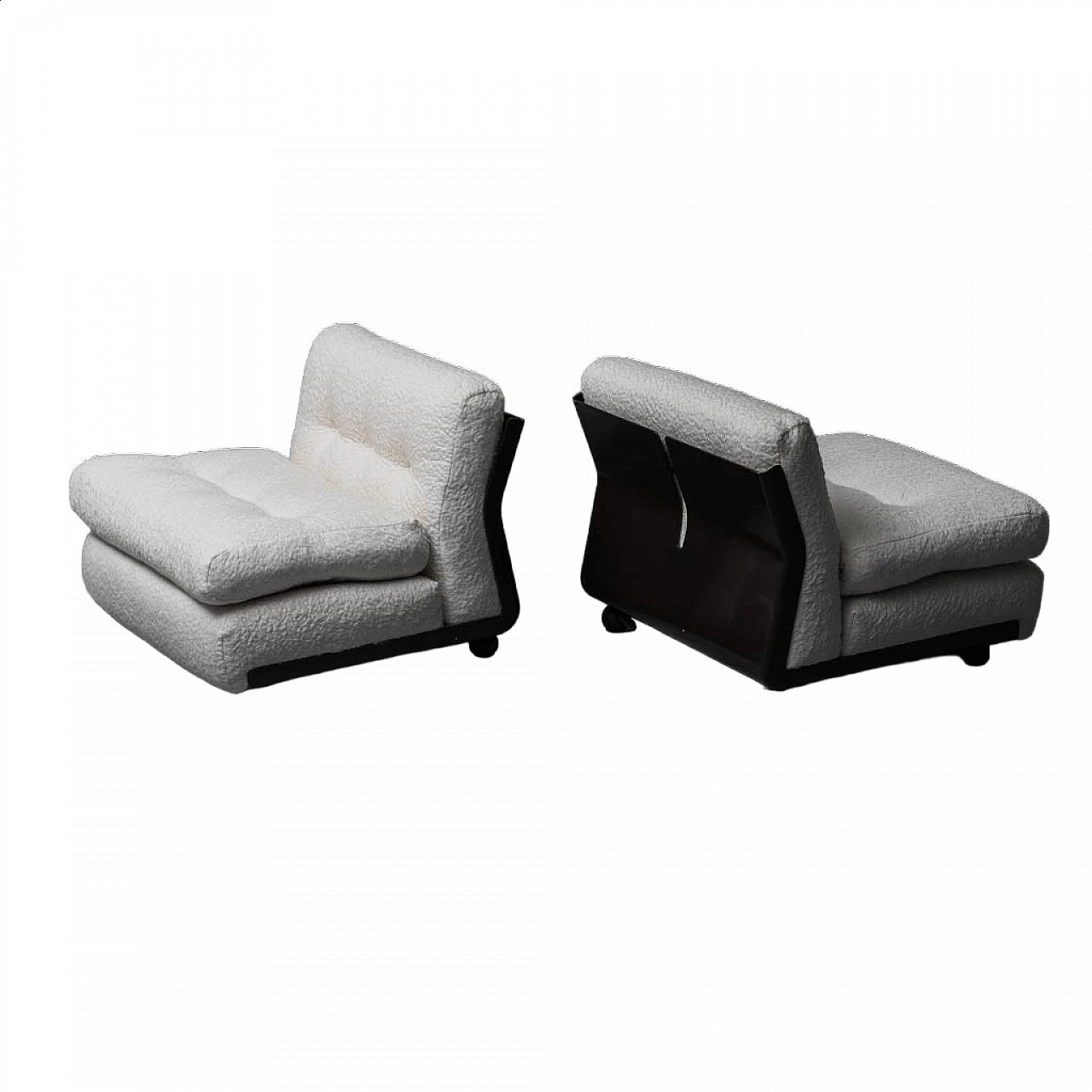 Pair of white Amanta armchairs by Mario Bellini for B&B Italia, 1970s 12