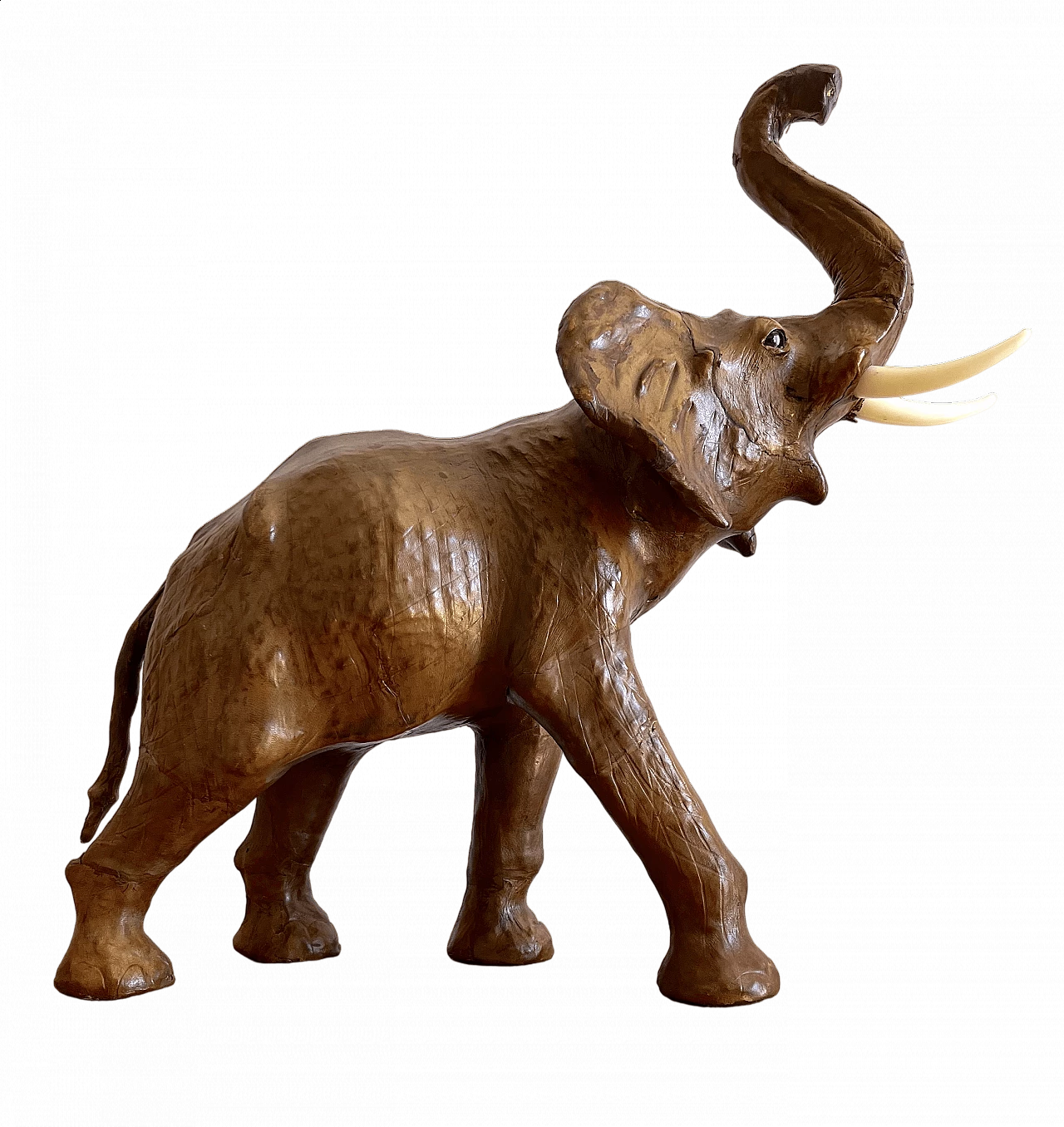 Scultura di elefante in pelle, anni '60 17