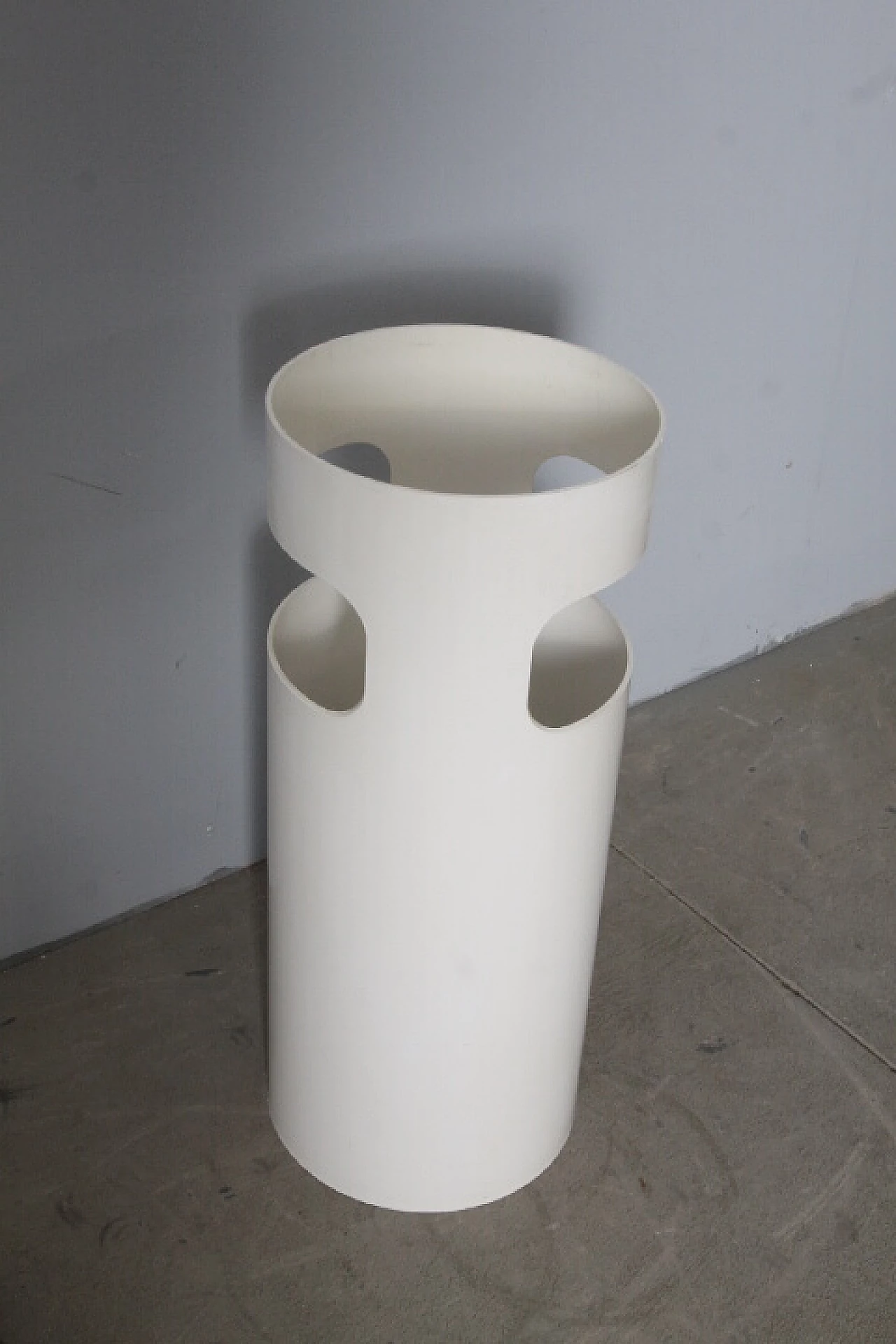 Porta ombrelli con piano posacenere di Gino Colombini per Kartell, anni '70 9