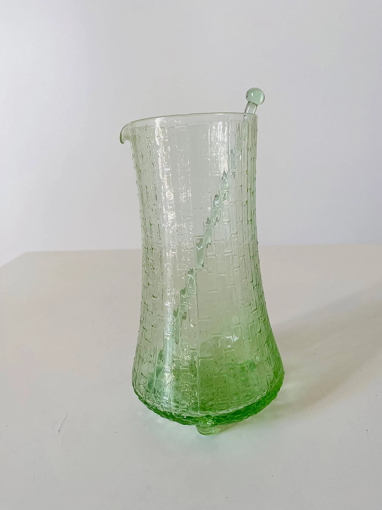 Set da cocktail in vetro lavorato verde, anni '60 7