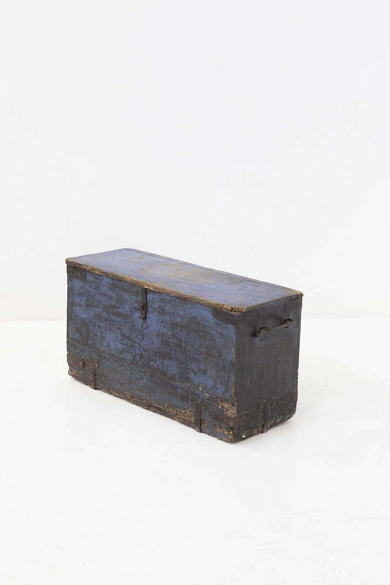 Blue wooden decorative trunk in the Fané style, 1920s 1