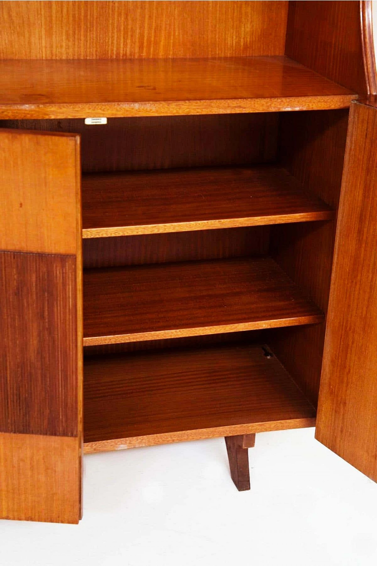 Mobile in legno attribuito a Gio Ponti, anni '50 8