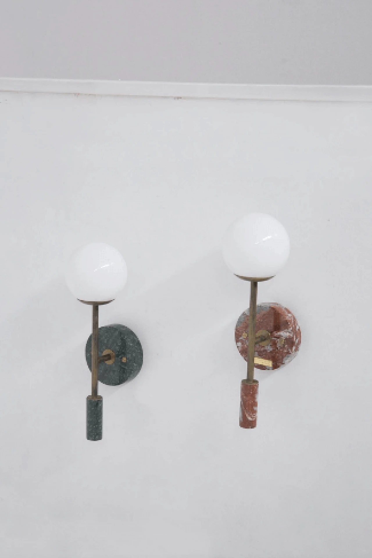 Green marble and brass sconce with spherical white glass lampshade 7