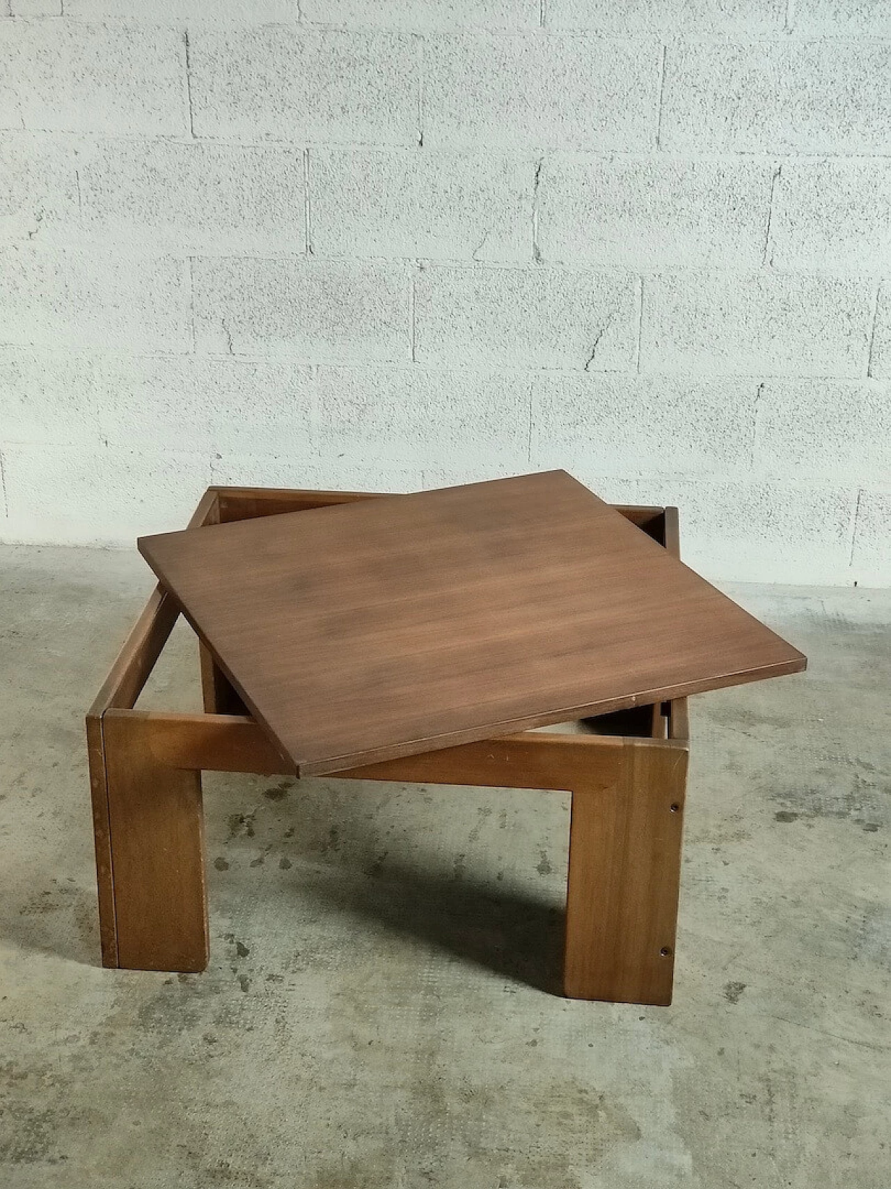 Wooden coffee table by Afra and Tobia Scarpa for Cassina, 1970s 10