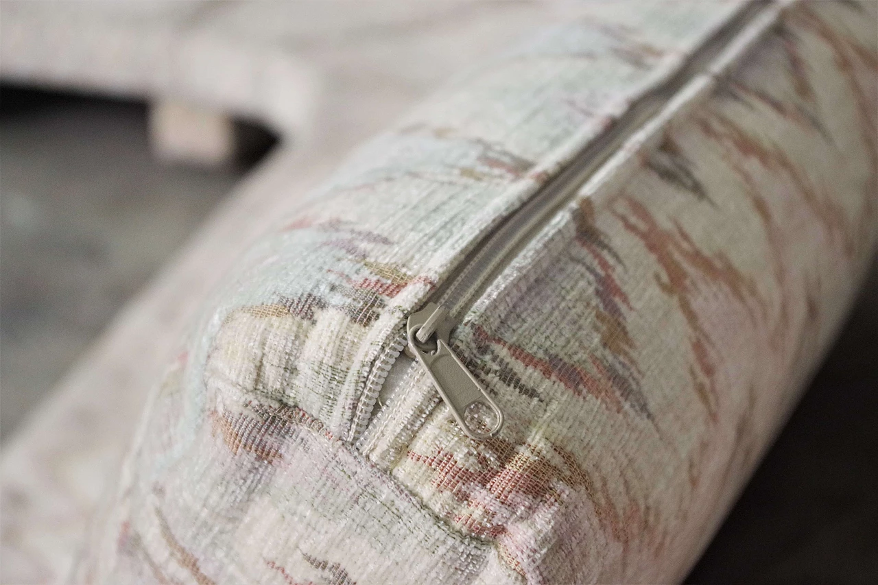 Divano in tessuto beige nello stile di Missoni, anni '70 9