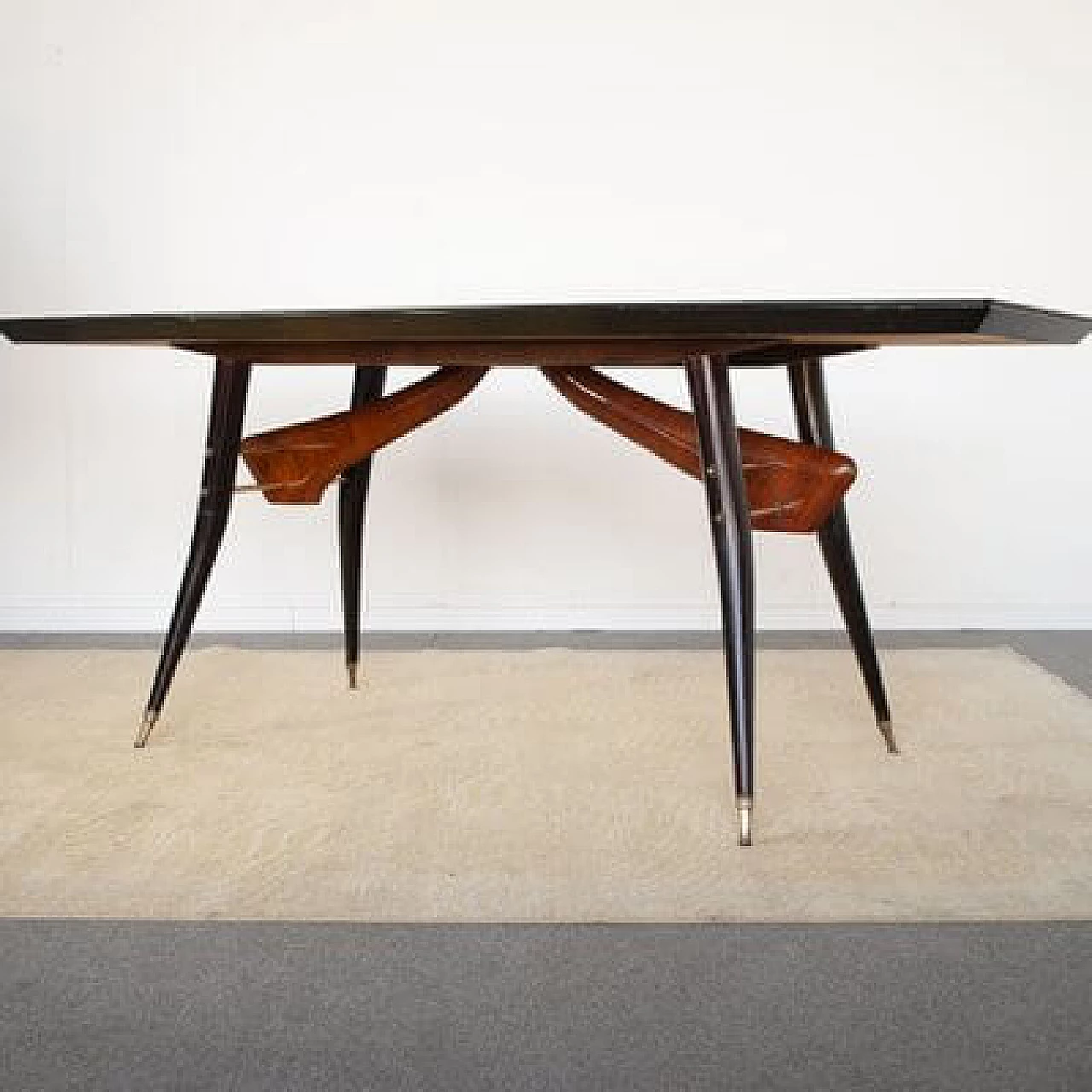 Walnut table with black lacquered wood frame, 1960s 12