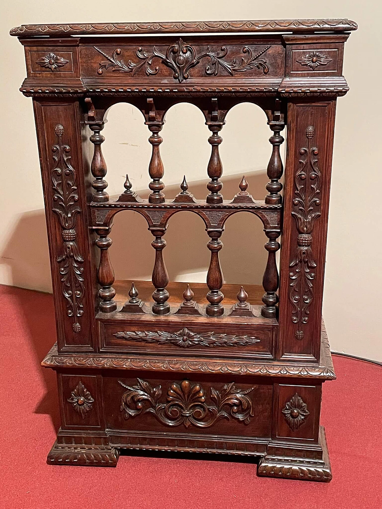Walnut kneeling-stool with carvings, early 20th century 6
