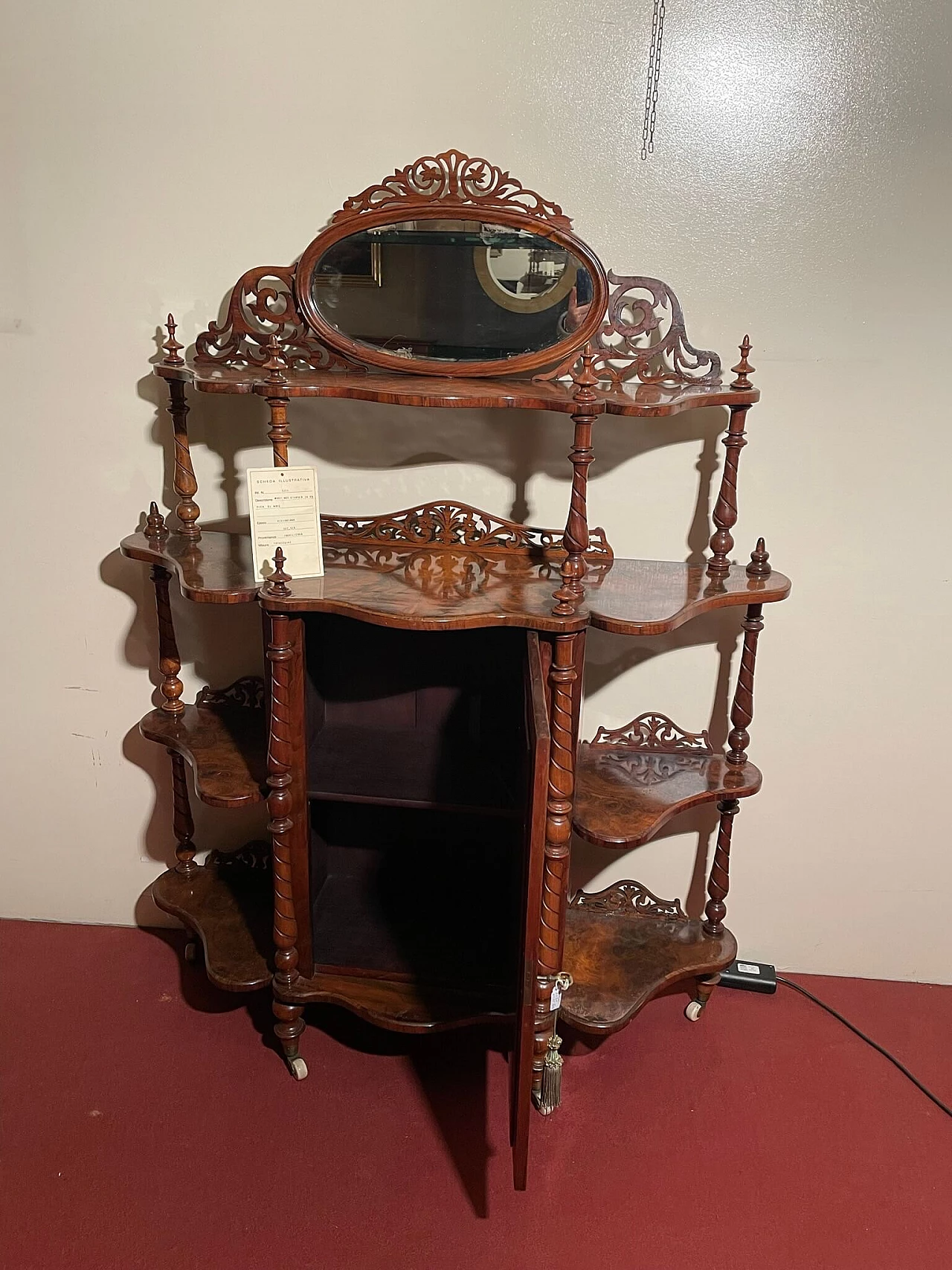 Victorian-style etagere in carved walnut, 19th century 2