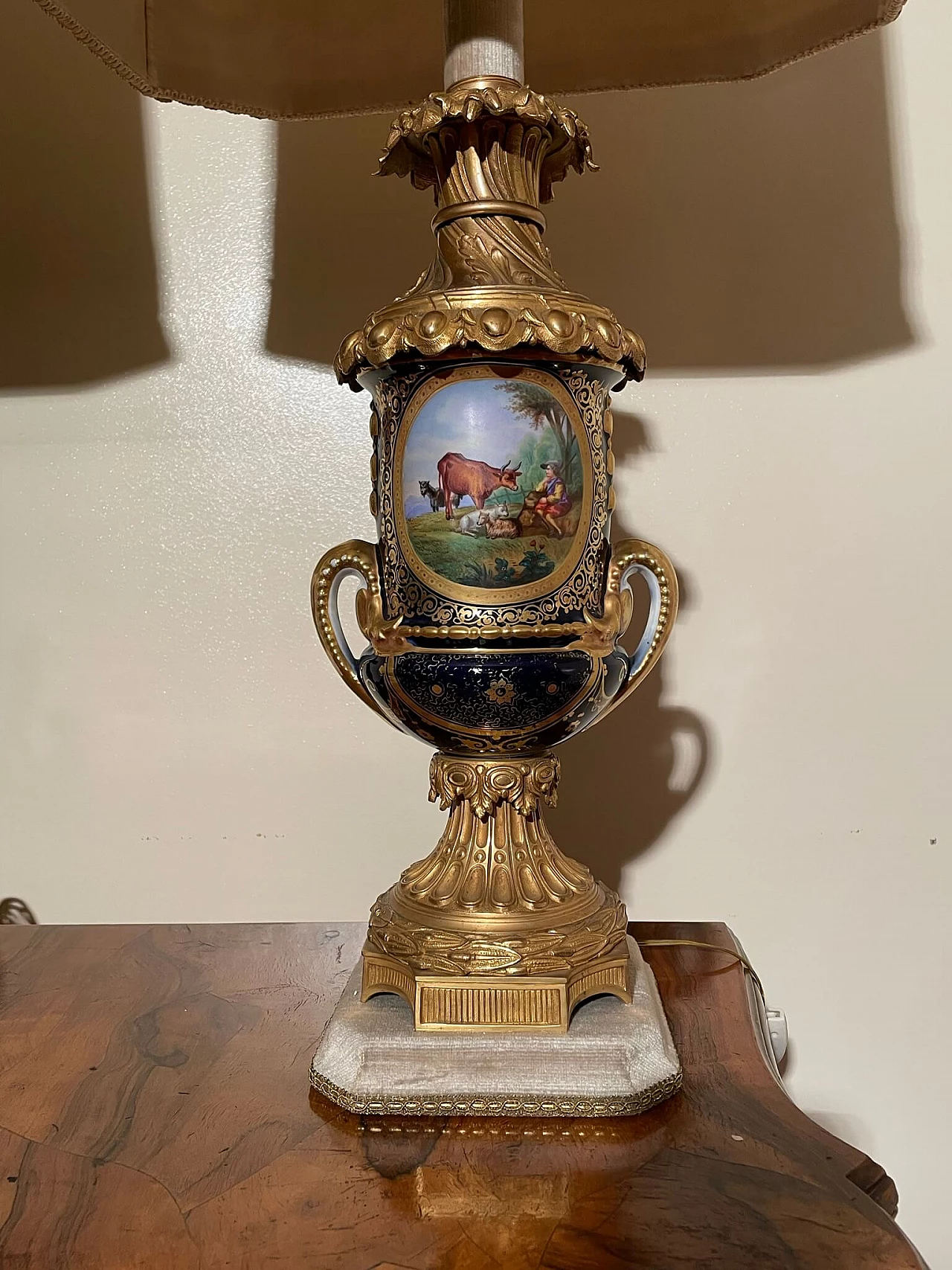 Coppia di lampade da tavolo in porcellana di Limoges, inizio '900 2