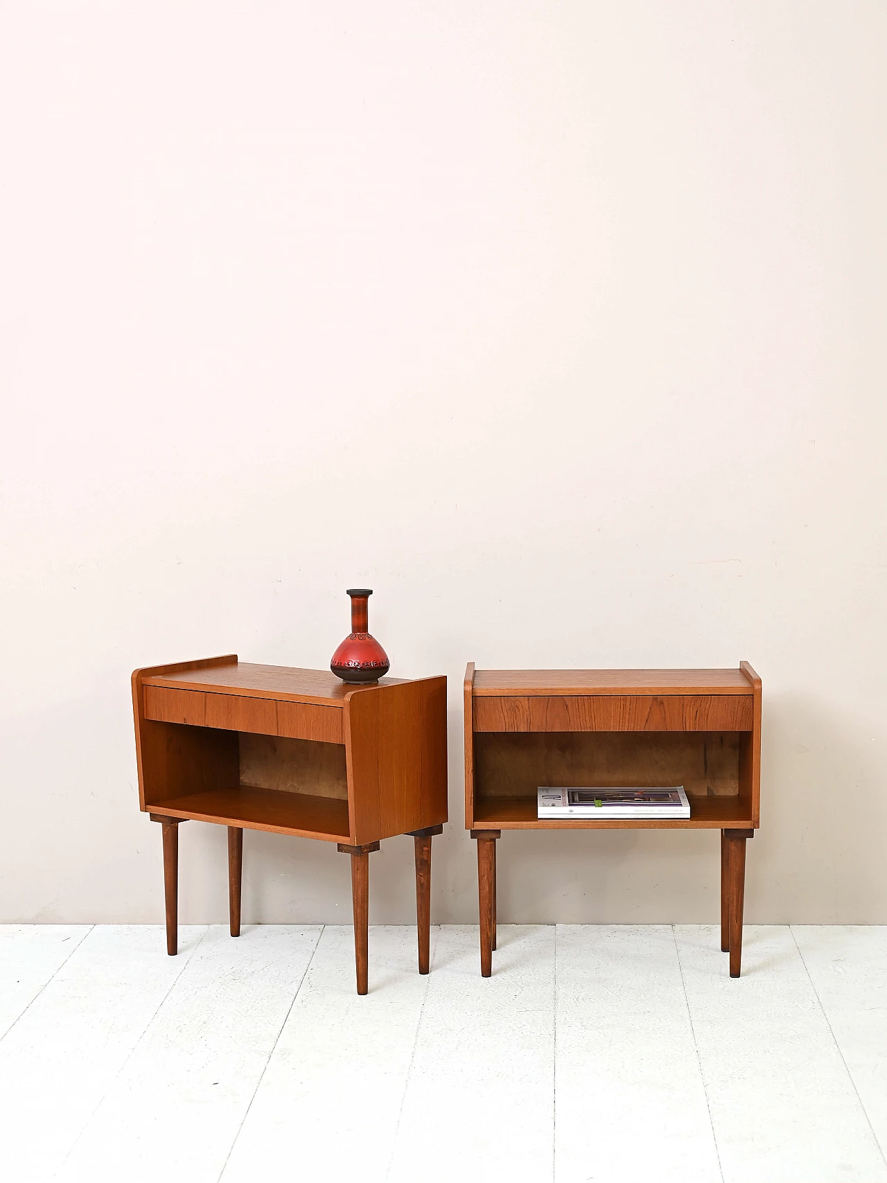 Pair of teak bedside tables with compartment shelf, 1950s 1