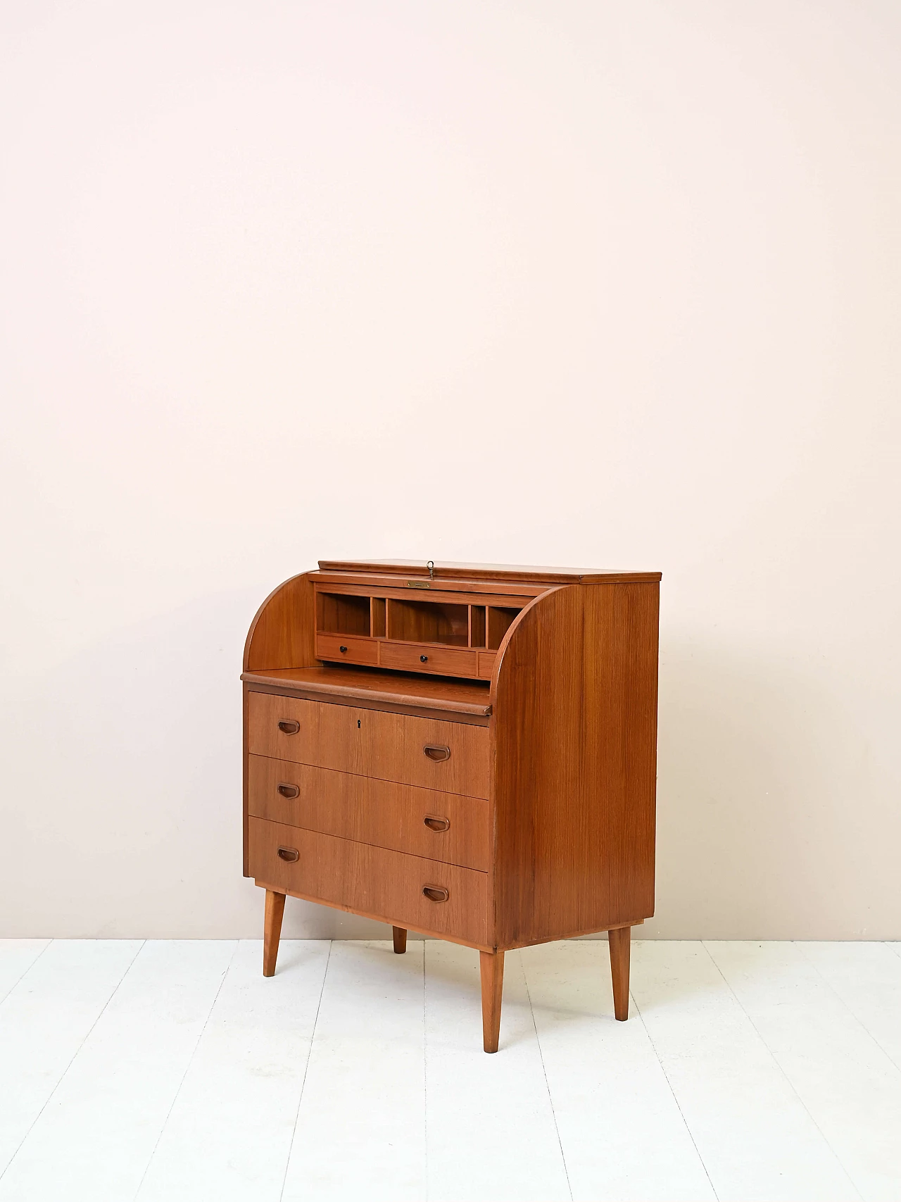 Sécretaire in teak with drawers and pull-out desk, 1960s 7