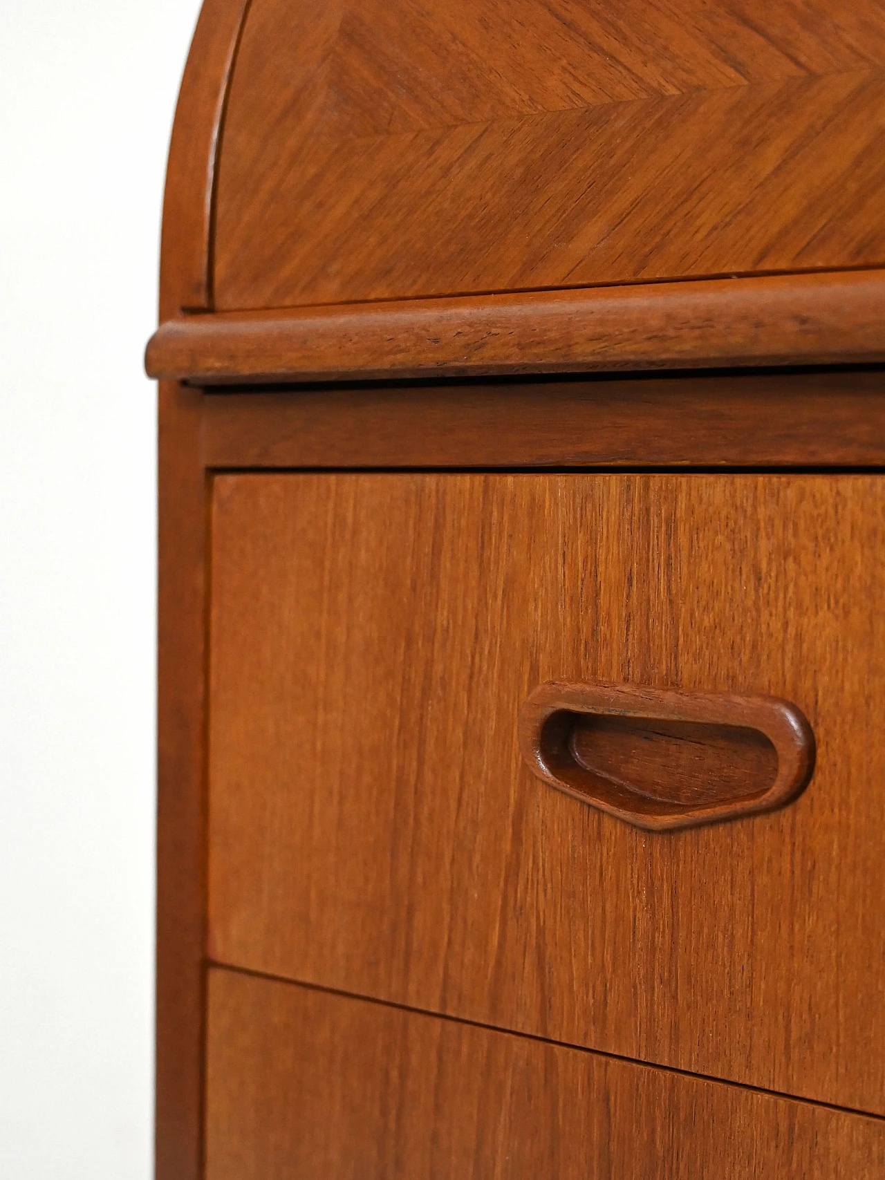 Sécretaire in teak with drawers and pull-out desk, 1960s 13