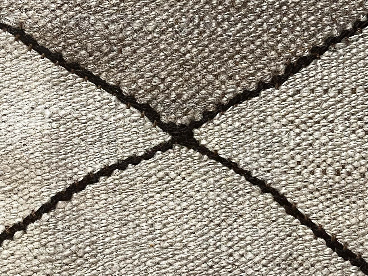 Tappeto Kilim geometrico in lana, anni '70 9