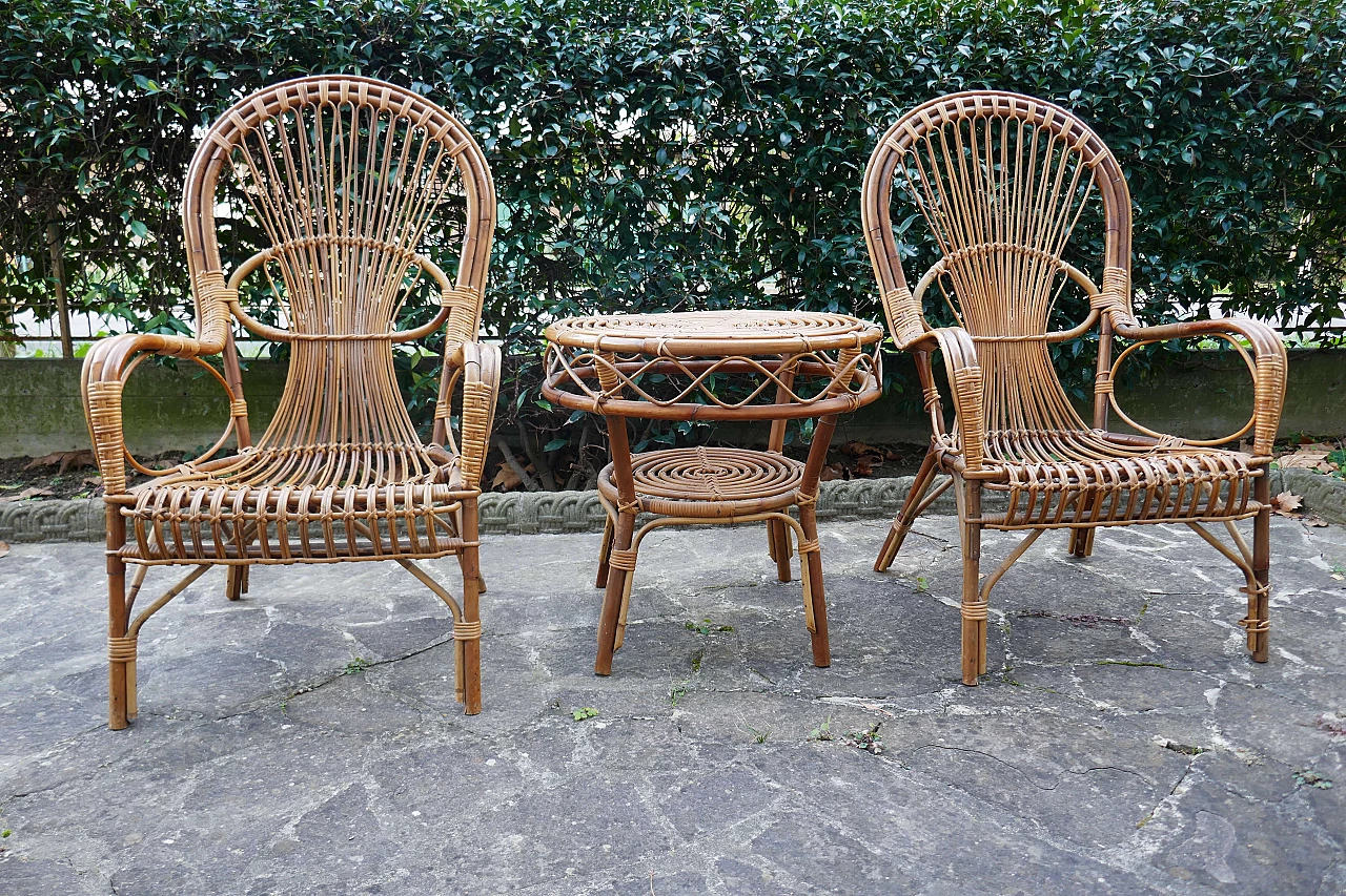 Pair of wicker chairs and small table, 1970s 2
