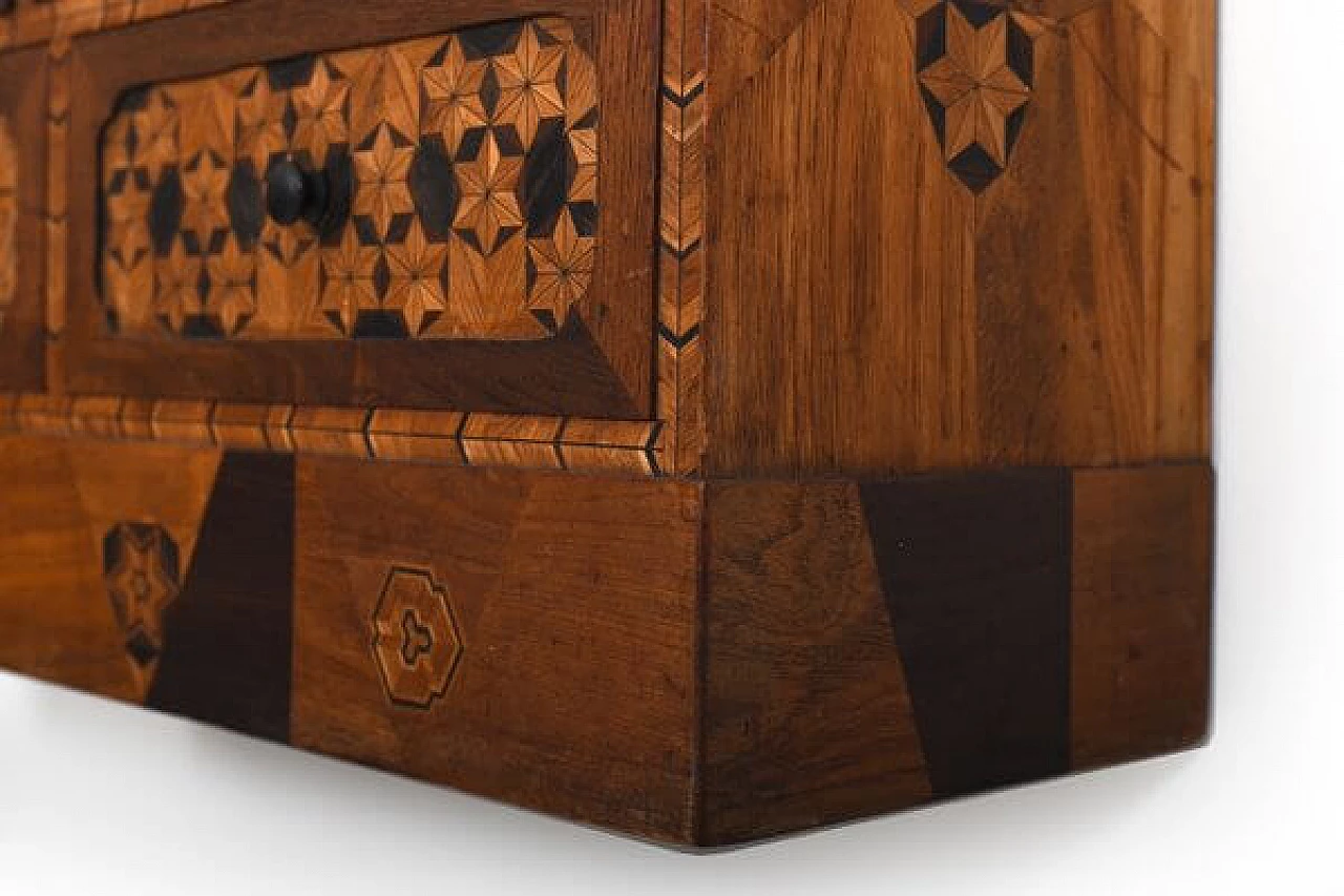 Tansu dresser in inlaid wood, 1920s 13