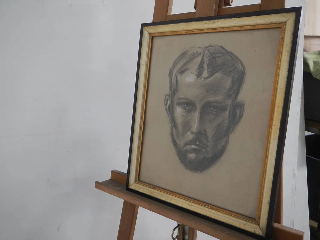 Mina Anselmi, Volto di uomo, carboncino su compensato, anni '40 1