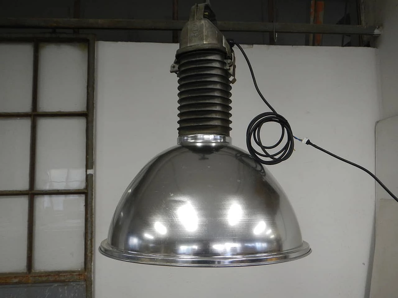 Lampada a sospensione in metallo di Philips, anni '50 1