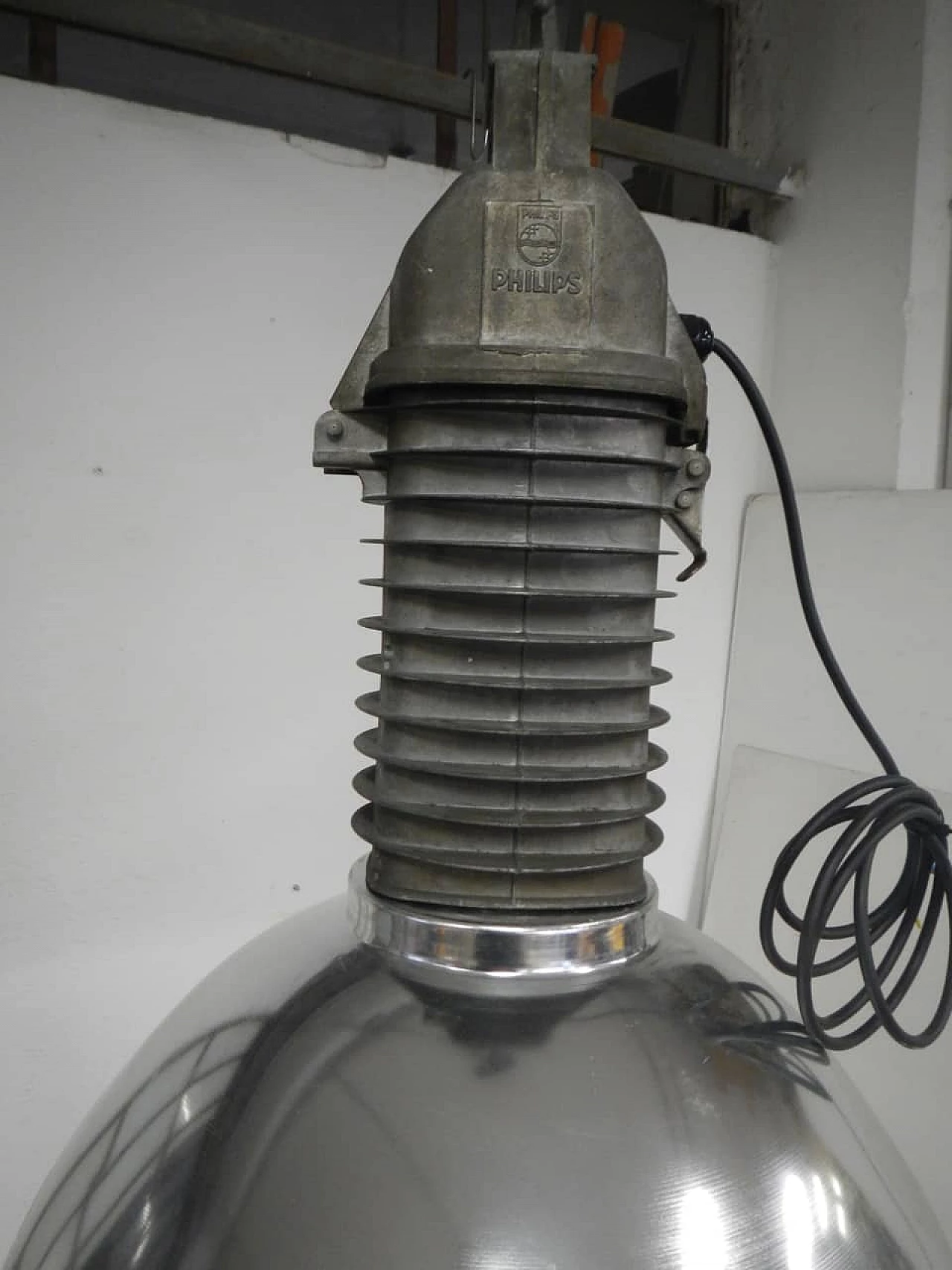 Lampada a sospensione in metallo di Philips, anni '50 9