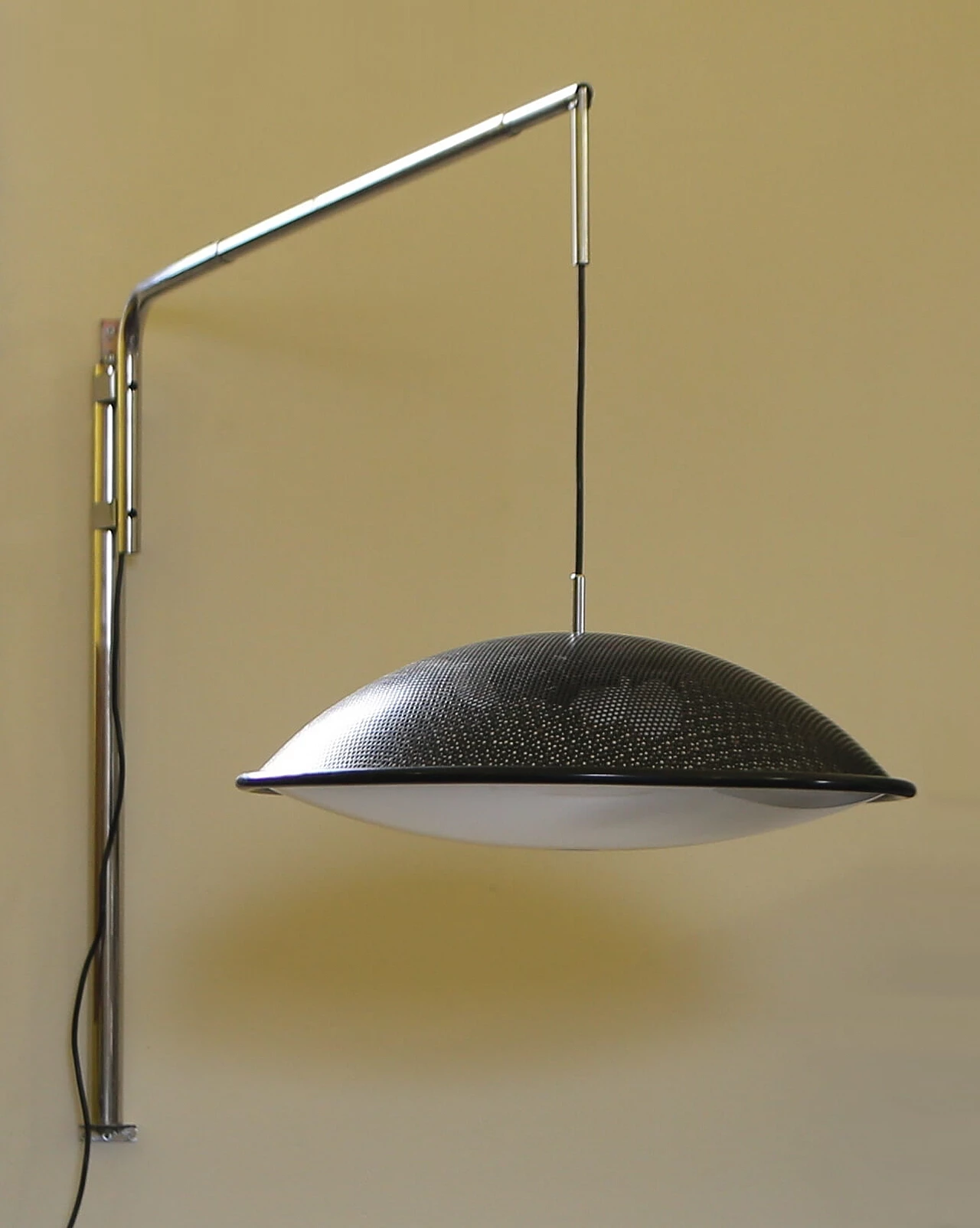 Extendable wall lamp by Franco Mirenzi for Valenti, 1970s 1