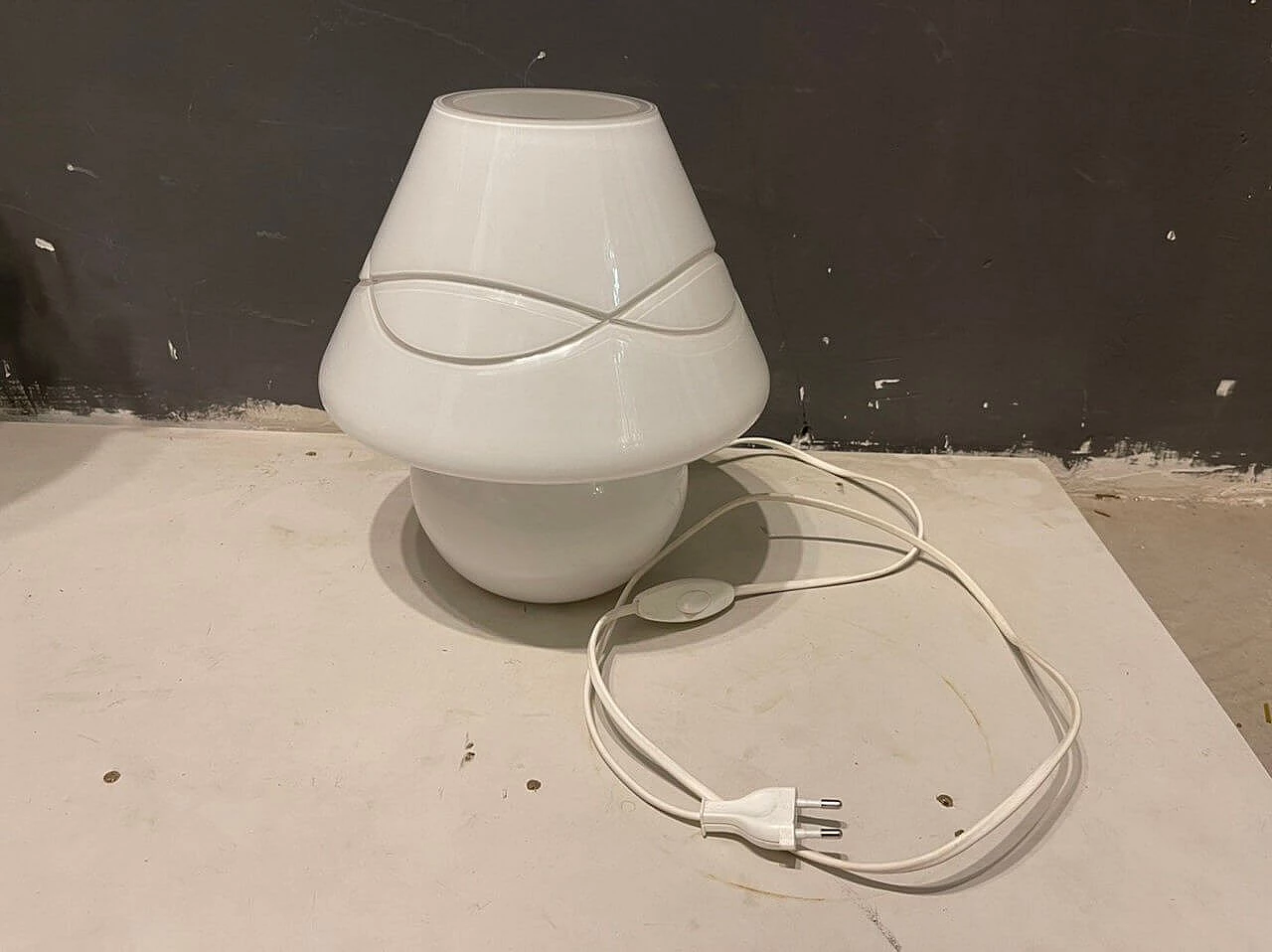 Coppia di lampade da tavolo in vetro di Murano bianco, anni '80 5