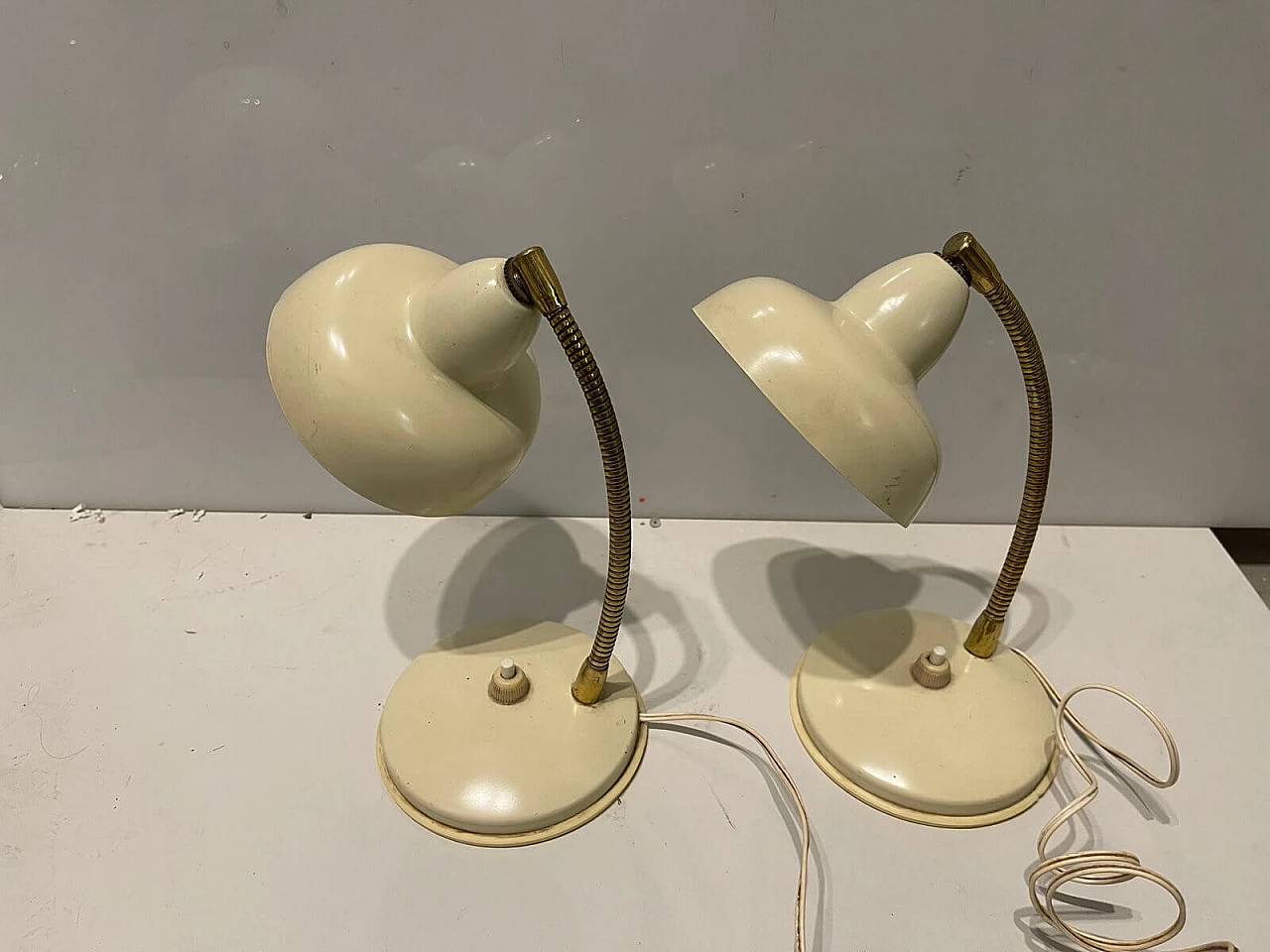Coppia di lampade da scrivania, anni '60 3