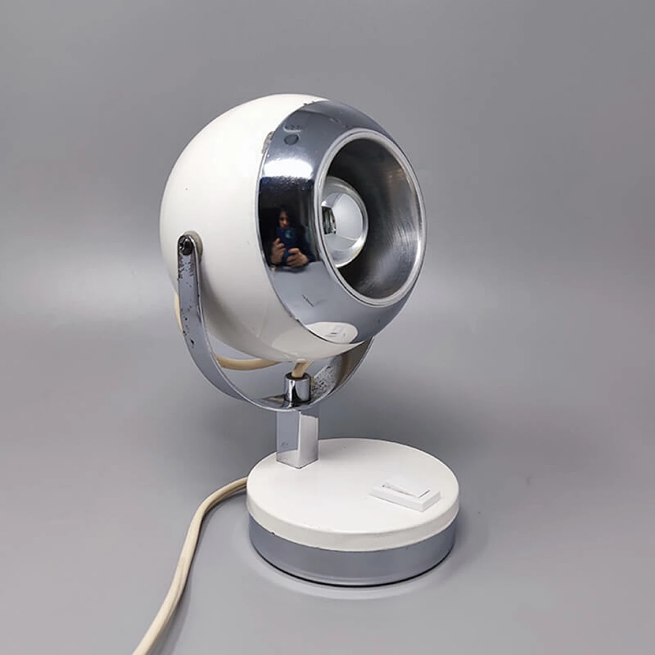 Coppia di lampade da tavolo in metallo di Veneta Lumi, anni '70 3