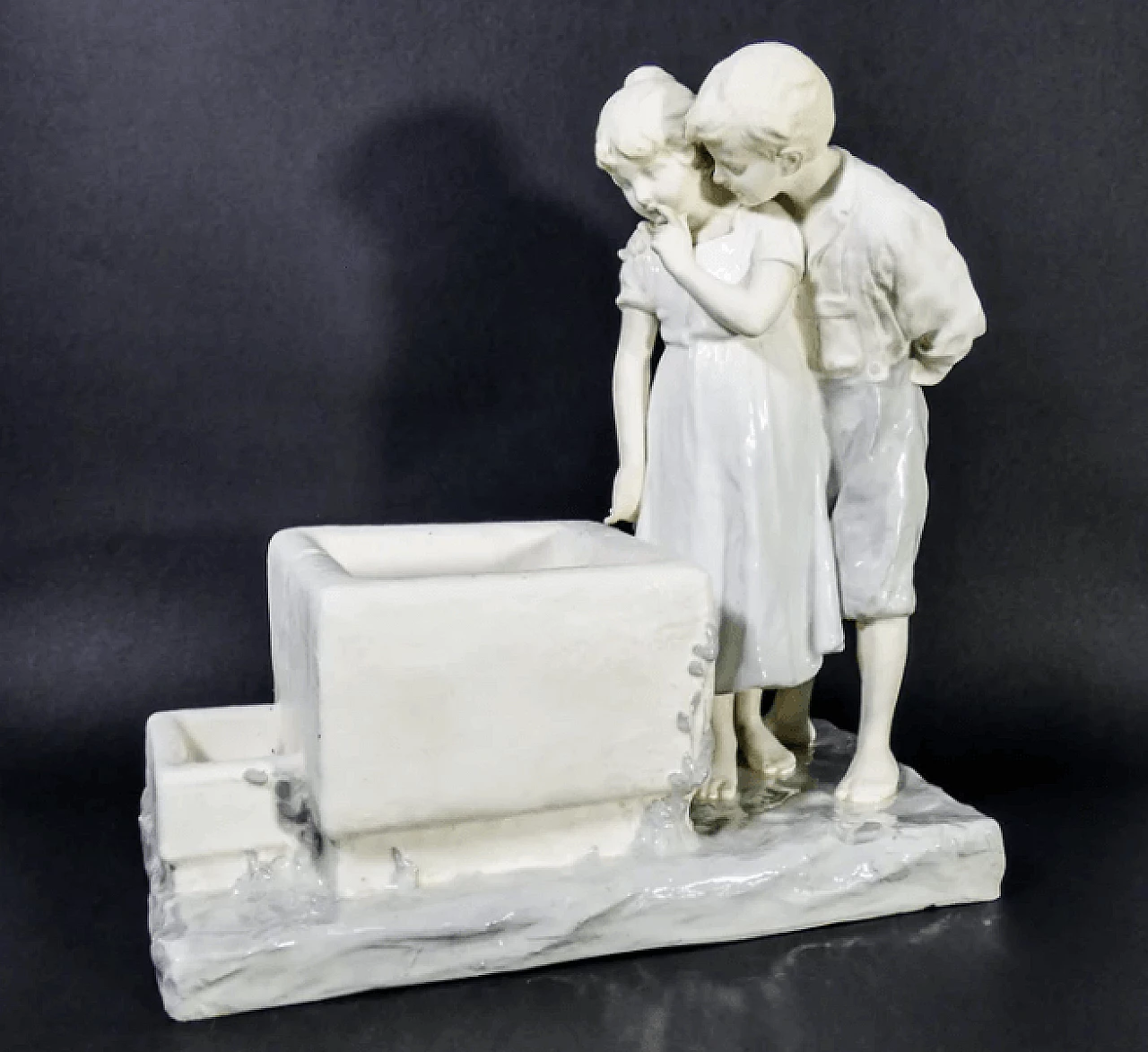 Franz Sautner, Children at the fountain, ceramic sculpture, 1920s 1