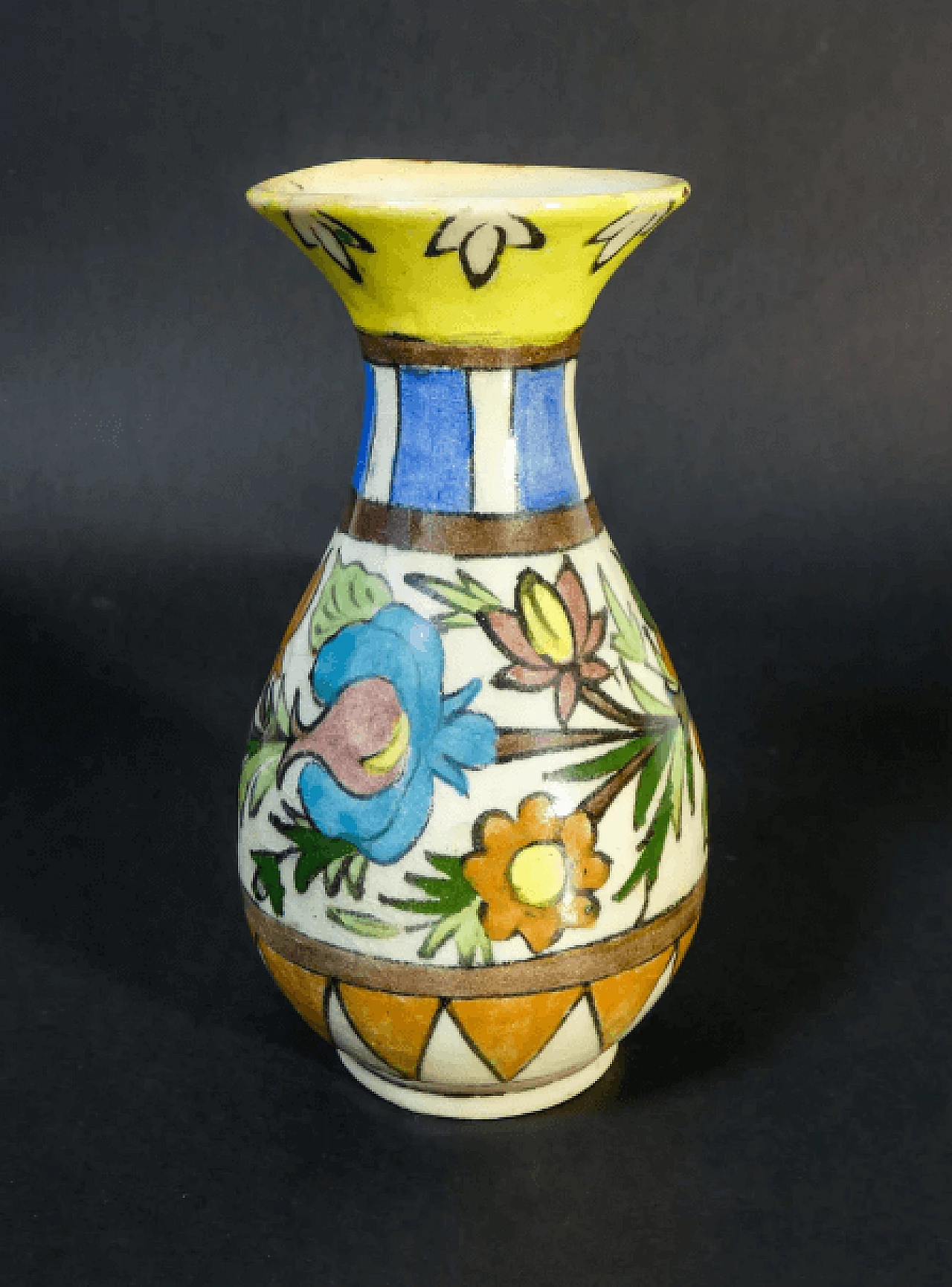 Persian painted ceramic vase, early 20th century 1