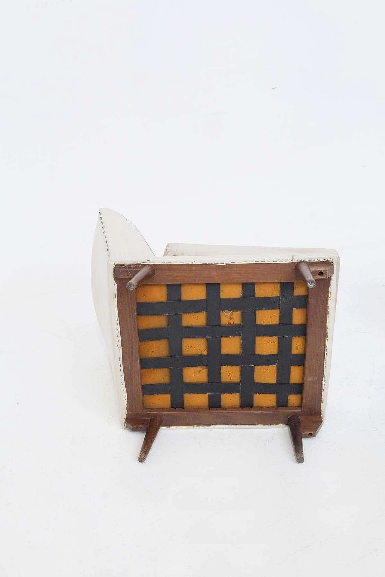 Coppia di poltrone in pelle attribuite a Gianfranco Frattini, anni '70 7