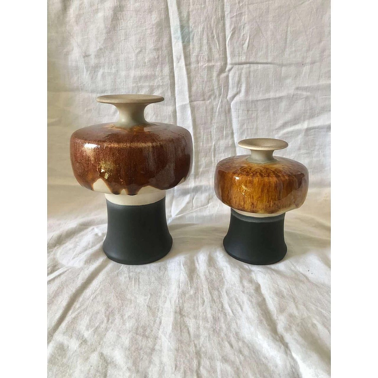 Coppia di vasi in ceramica marrone e nera di Hutschenreuther, anni '70 12