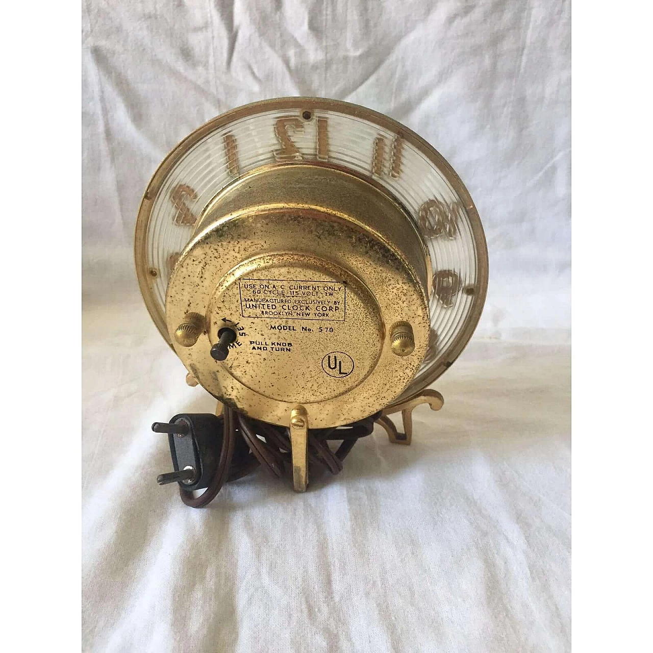 Orologio sveglia 570 di United Clock Corp, anni '40 6