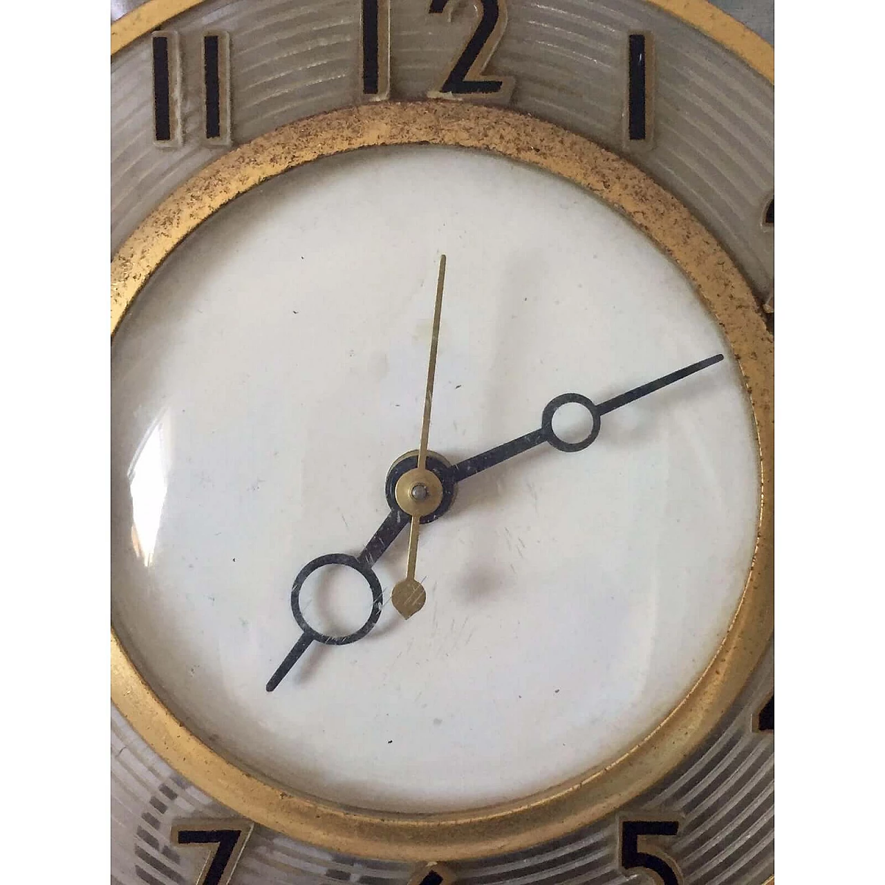 Orologio sveglia 570 di United Clock Corp, anni '40 10