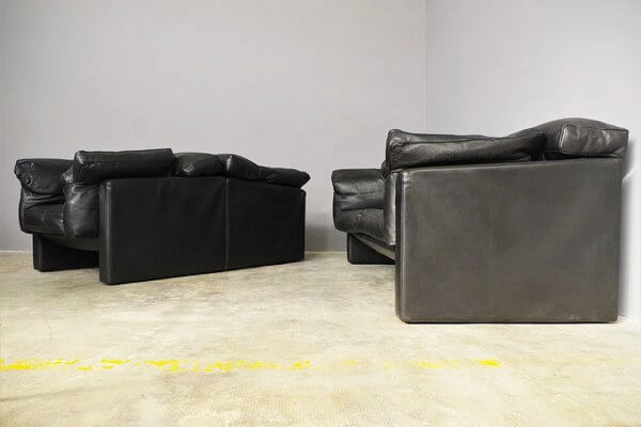 Coppia di poltrone e divano in pelle nera di Moroso, anni '80 16