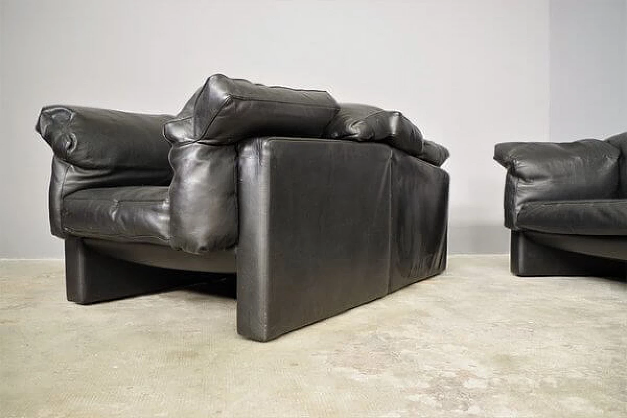 Coppia di poltrone e divano in pelle nera di Moroso, anni '80 26