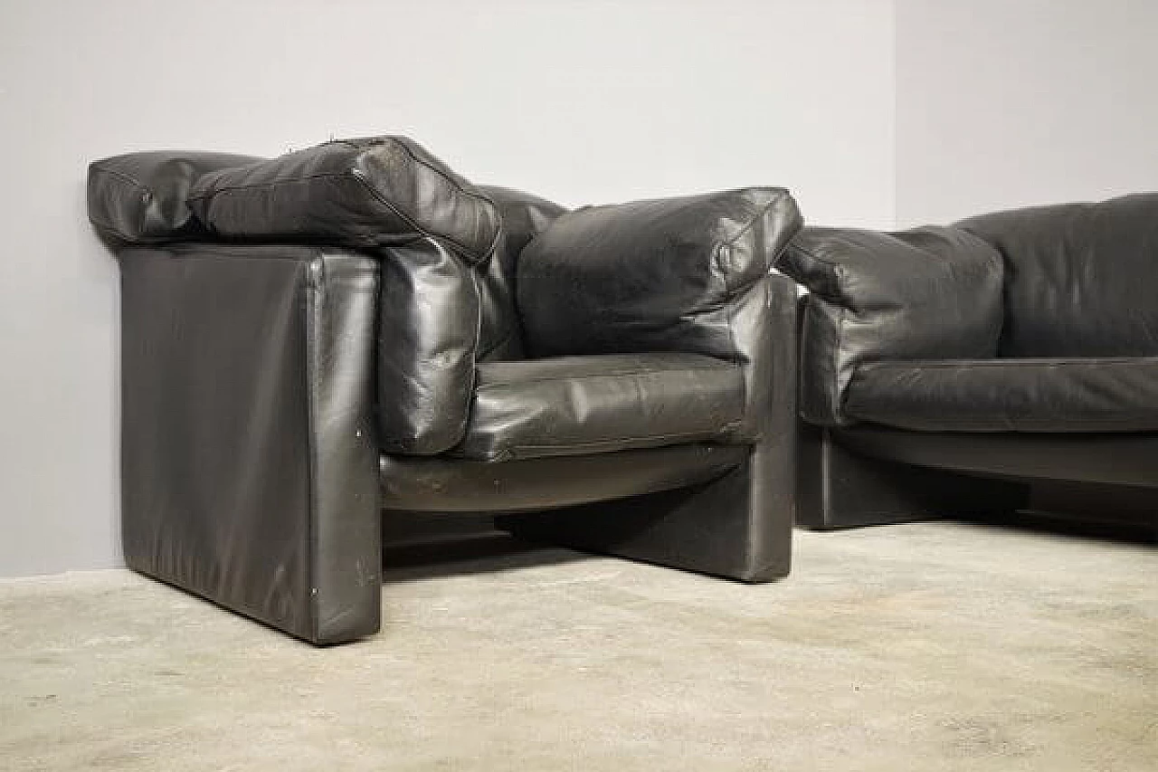 Coppia di poltrone e divano in pelle nera di Moroso, anni '80 31