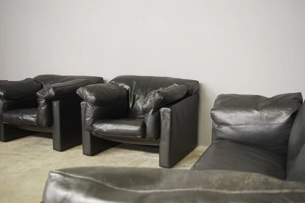 Coppia di poltrone e divano in pelle nera di Moroso, anni '80 33