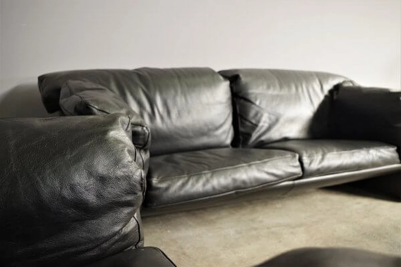 Coppia di poltrone e divano in pelle nera di Moroso, anni '80 36
