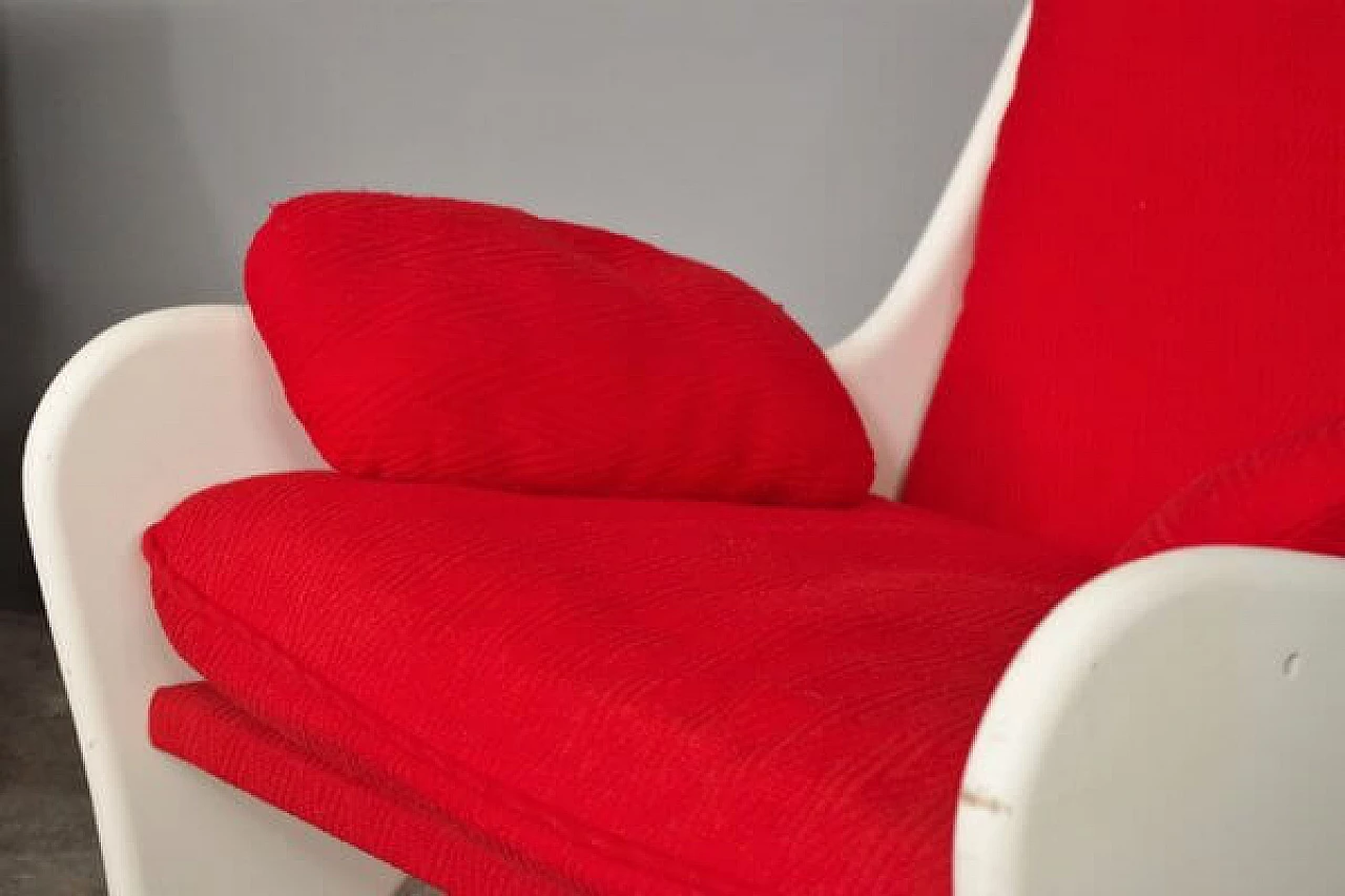 Pair of red and white armchairs, 1970s 35