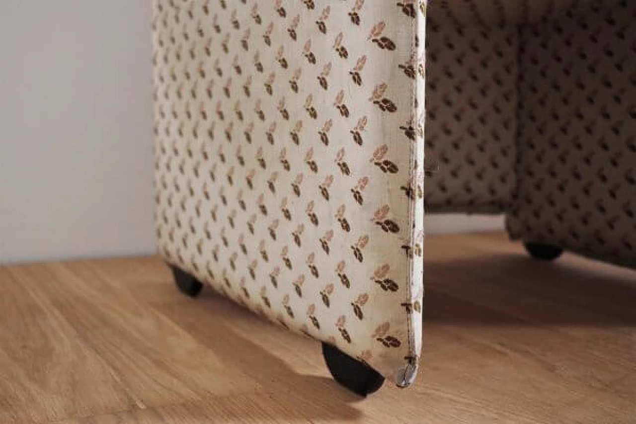 3 Armchairs and side table in the style of Mario Bellini for B&B, 1970s 17