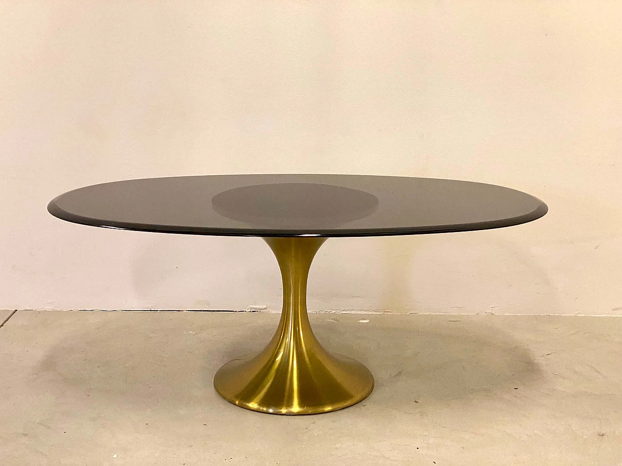 Brass coffee table with oval glass top, 1970s 5