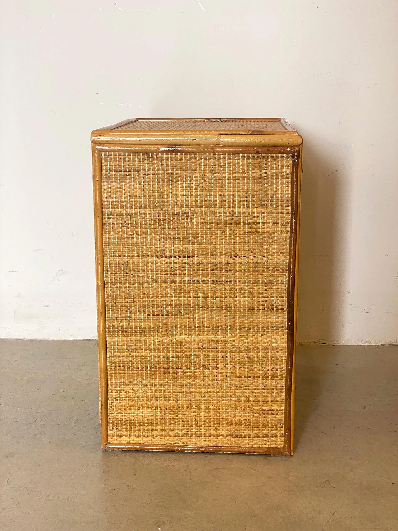 Pair of bedside tables in wicker and bamboo, 1970s 4