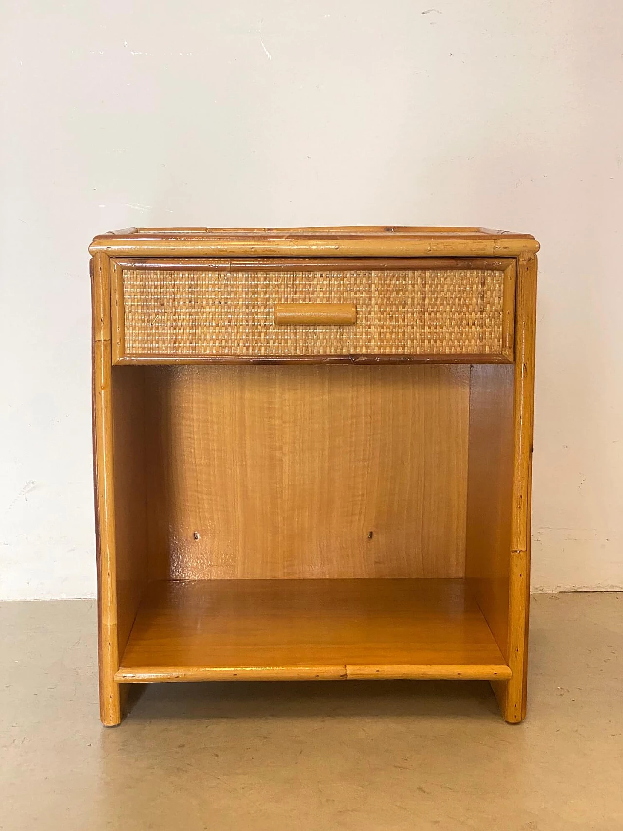 Pair of bedside tables in wicker and bamboo, 1970s 7