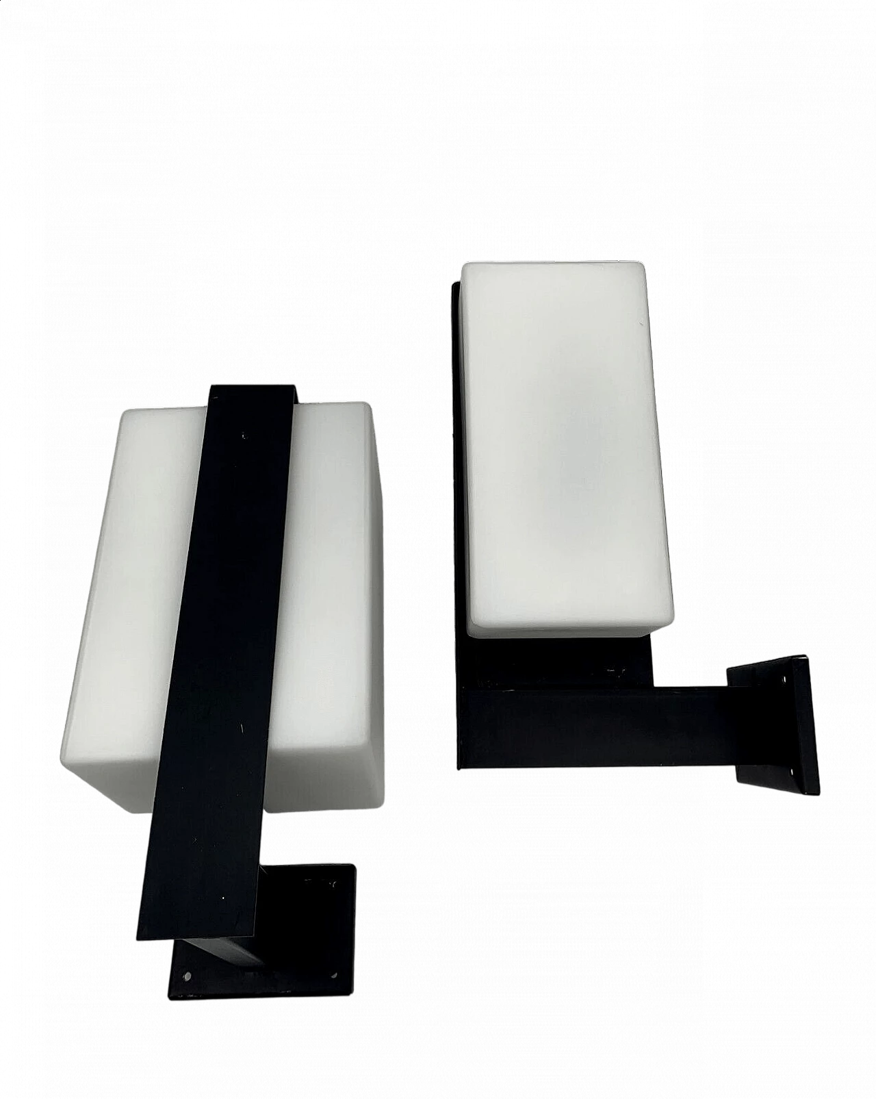 Pair of wall lights in glass and iron attributed to Stilnovo, 1950s 6
