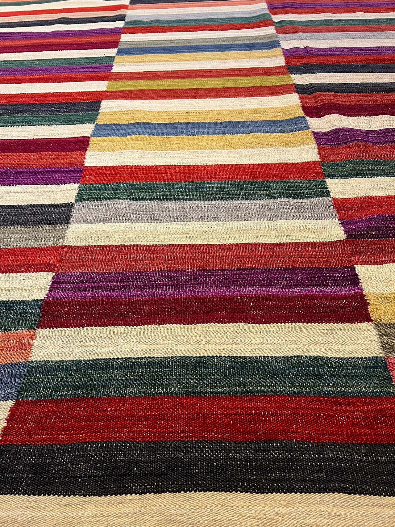 Tappeto Kilim Kaudani geometrico multicolore, 2021 15