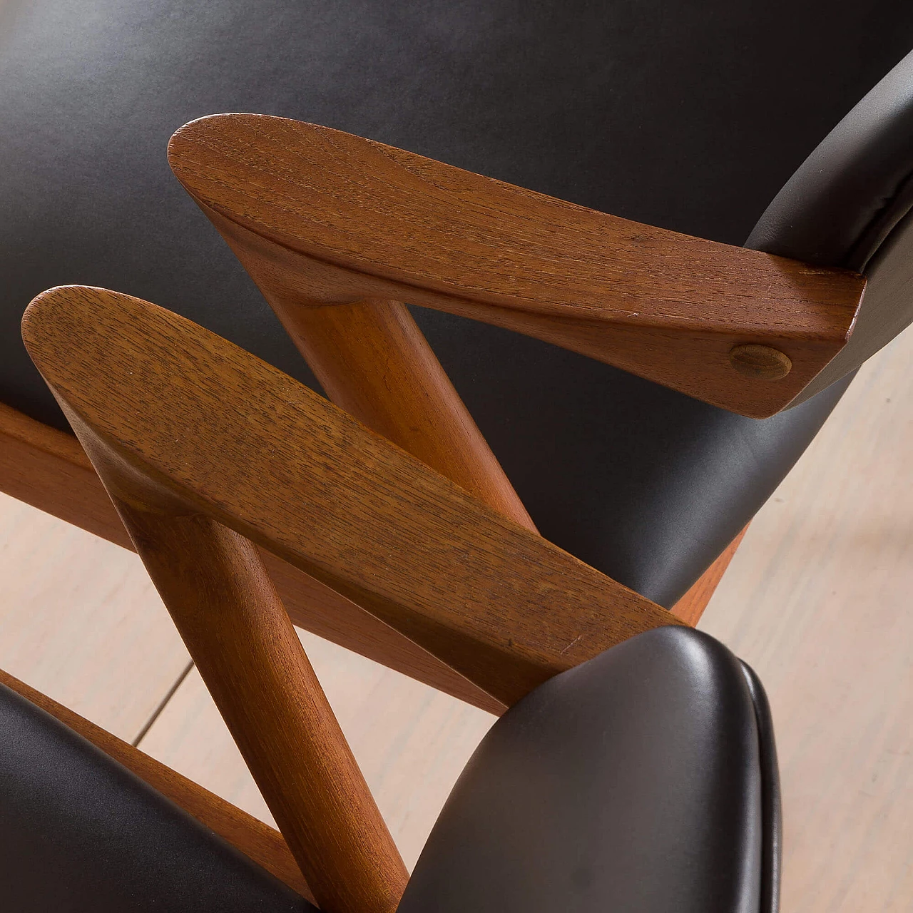 Pair of 42 teak and black leather chairs by Kai Kristiansen for Schou Andersen, 1960s 11