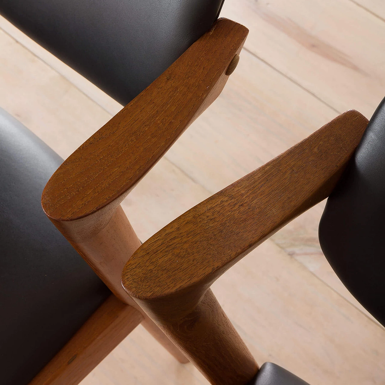 Pair of 42 teak and black leather chairs by Kai Kristiansen for Schou Andersen, 1960s 12