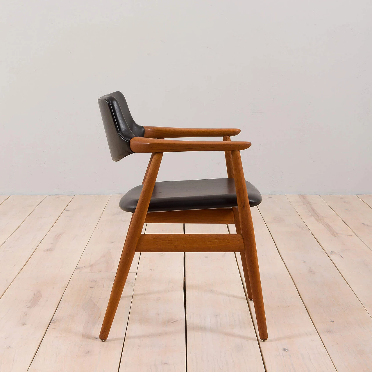 Solid teak and leather armchair by Erik Kierkegaard for Høng Stolefabrik, 1960s 4